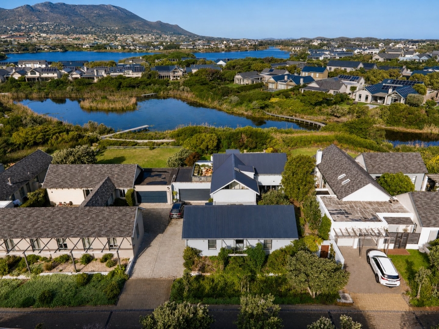 3 Bedroom Property for Sale in Lake Michelle Security And Eco Estate Western Cape